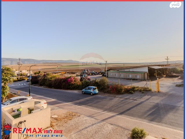 בית פרטי/ קוטג', מולדת, מולדת