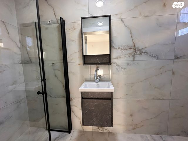 דירה, הראשונים, קרית חיים מזרחית, חיפה