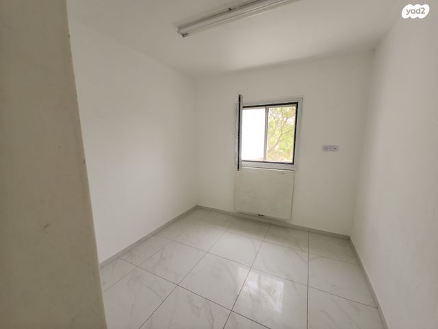 דירת גן, העמק, צור הדסה