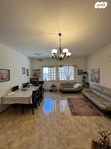 בית פרטי/ קוטג', הציפורן, מגדל העמק