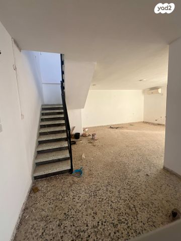 גג/ פנטהאוז, שדרות ניצה 1, צפון מערב מרכז העיר, נתניה