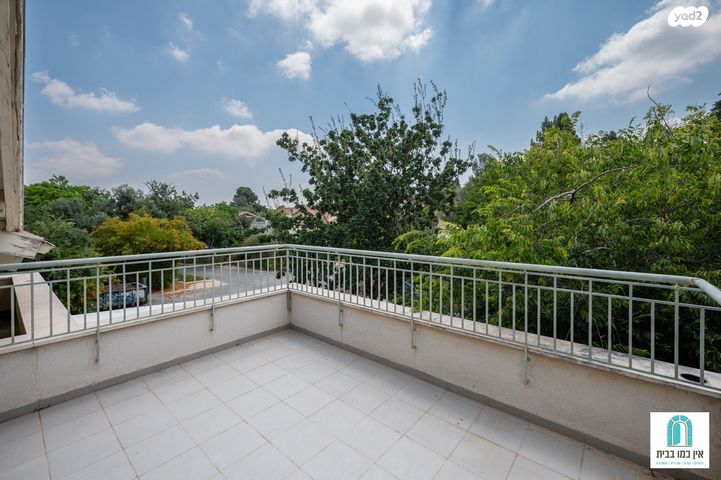 דו משפחתי, רגבים