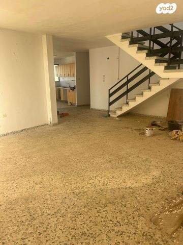 גג/ פנטהאוז, שדרות ניצה 1, צפון מערב מרכז העיר, נתניה