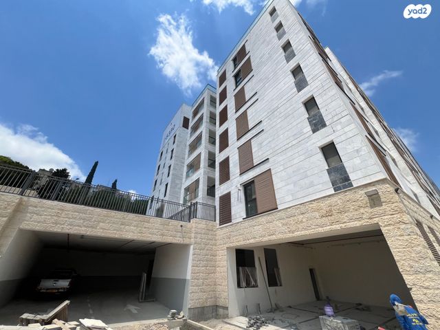 גג/ פנטהאוז, דרך בר יהודה, נשר