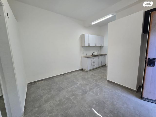 דירה, ארלוזורוב 75, הדר עליון, חיפה