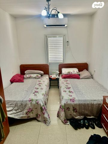 דירה, אחד העם, א' / צפון מזרח העיר, רחובות