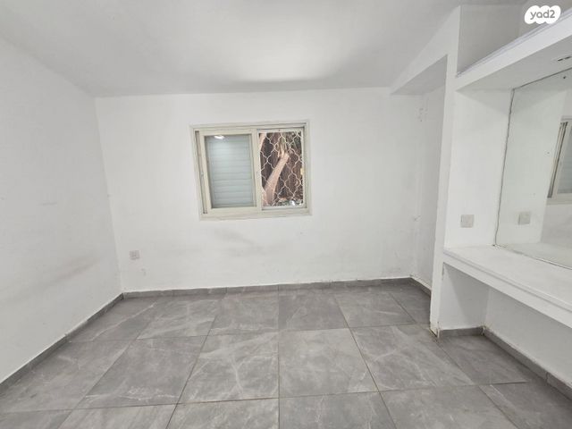 דירה, ארלוזורוב 75, הדר עליון, חיפה