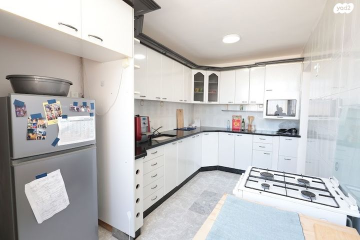 דירה, יאיר שטרן, אור יהודה