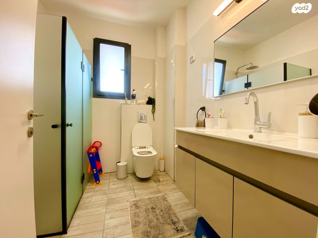 דירה, שעריים, רחובות