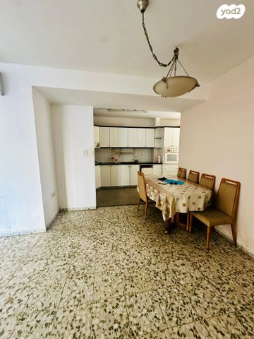 דירה, וייצמן, הל"ה, גבעתיים