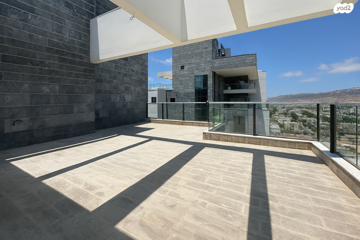 גג/ פנטהאוז, הכלניות, כלניות, טירת כרמל