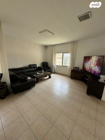 בית פרטי/ קוטג', חברון, בן גוריון, שדרות