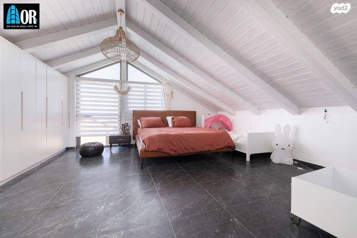 דו משפחתי, הרב אברהם מאיר יעקובוביץ, נחלת יהודה, ראשון לציון