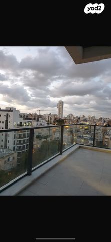 גג/ פנטהאוז, בר יוחאי 16, נגבה, רמת גן