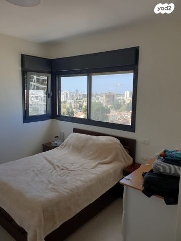 גג/ פנטהאוז, בר יוחאי 16, נגבה, רמת גן