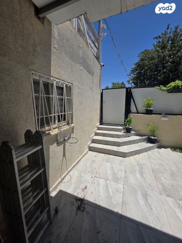 שדרות מנחם בגין 1