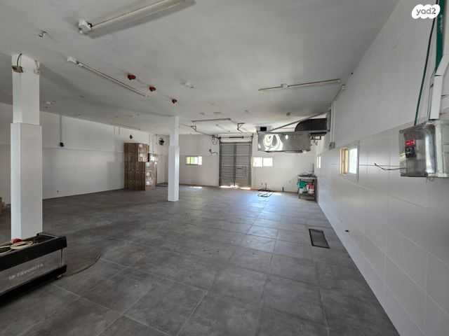 מבני תעשיה, אזור תעשיה הישן, כפר סבא