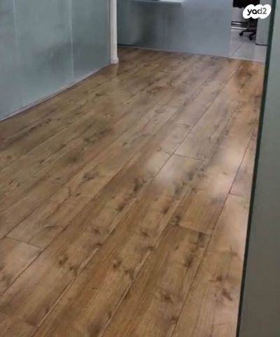 משרדים, ראש העין