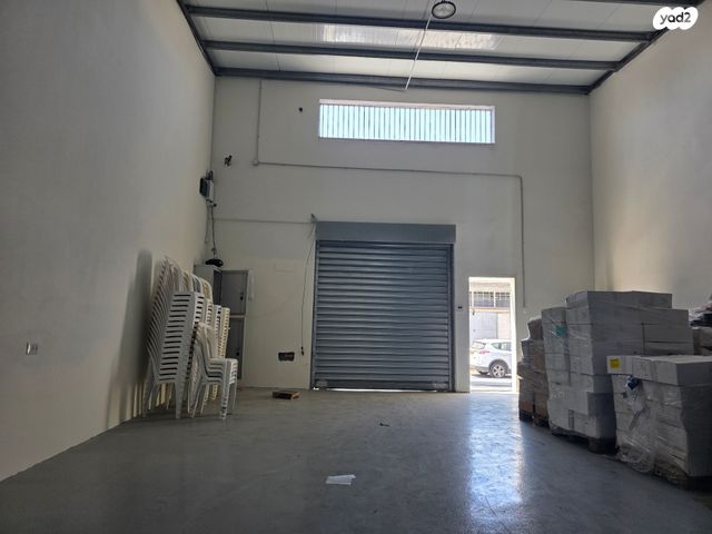 מבני תעשיה, גבעת ציון וגבעת הפרחים, אשקלון