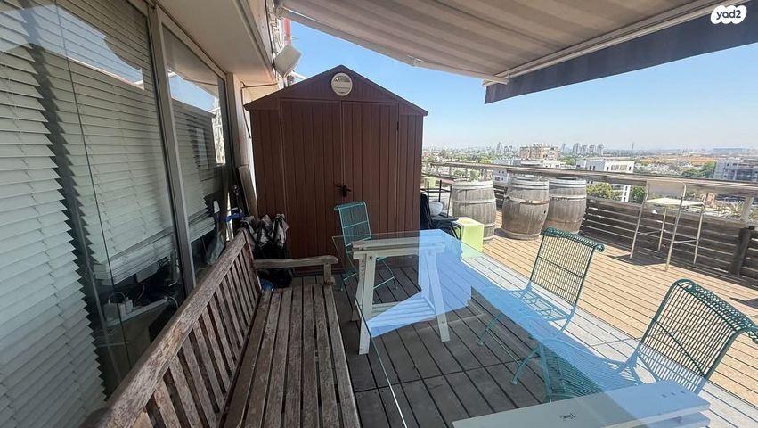 חלל עבודה משותף, דרך בן צבי, אזור תעסוקה צומת חולון, תל אביב יפו