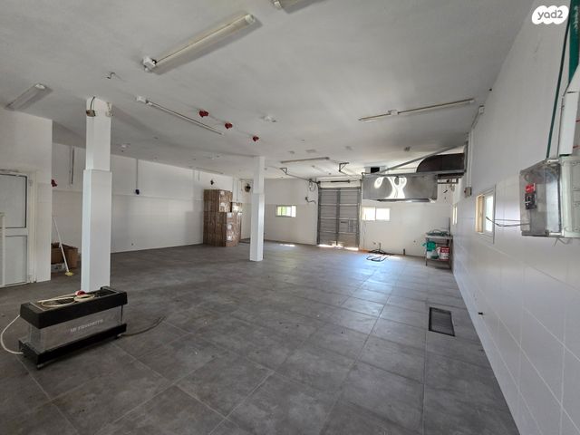 מבני תעשיה, אזור תעשיה הישן, כפר סבא