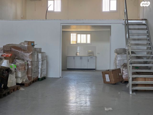 מבני תעשיה, גבעת ציון וגבעת הפרחים, אשקלון