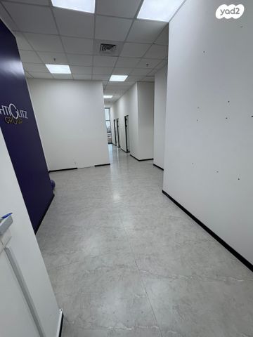 משרדים, הגדוד העברי, אשדוד