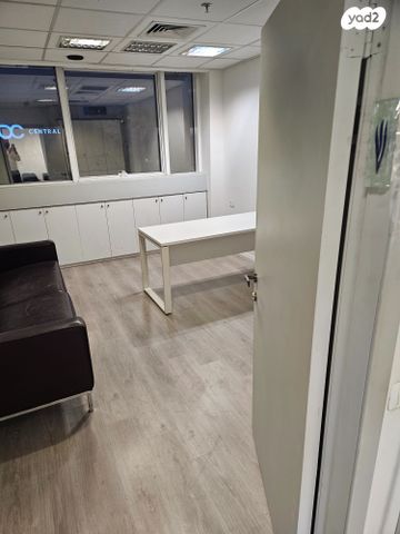 משרדים, דרך זאב ז'בוטינסקי 153, נחלת גנים, רמת גן