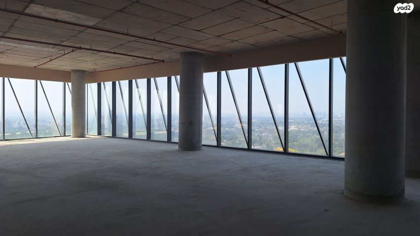 משרדים, הפנינה, רעננה