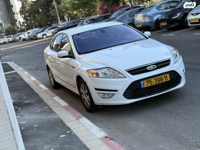 מודעת רכב פורד מונדאו