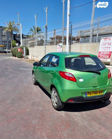 מודעת רכב מאזדה 2