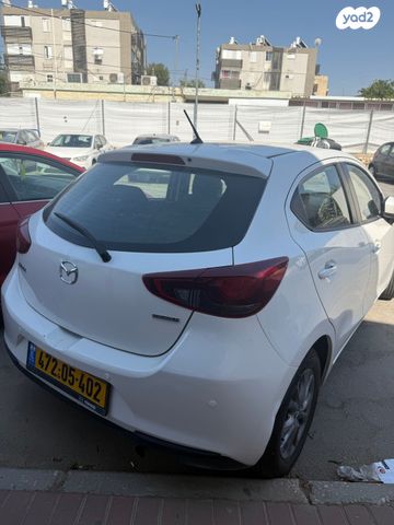 מודעת רכב מאזדה 2