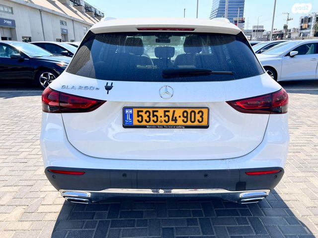 מרצדס-בנץ GLA