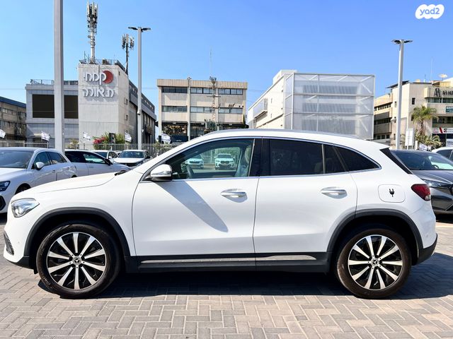 מרצדס-בנץ GLA