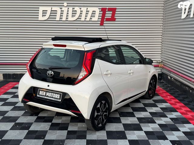 טויוטה אייגו