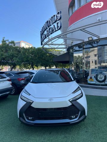 מודעת רכב טויוטה C-HR
