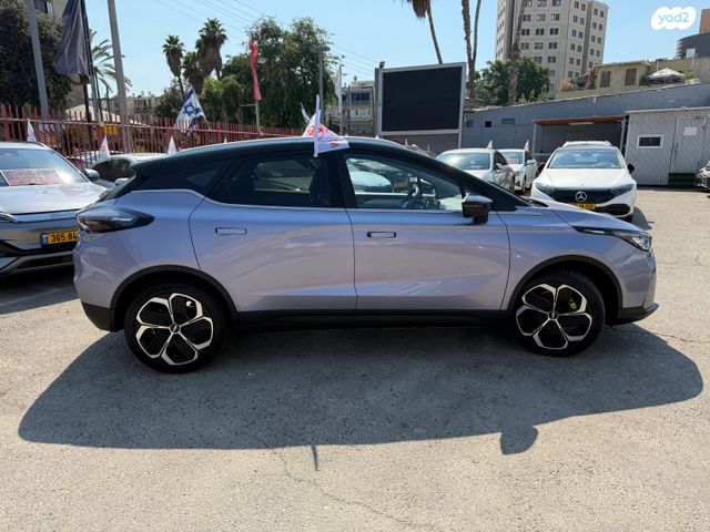 ג׳ילי Geometry C