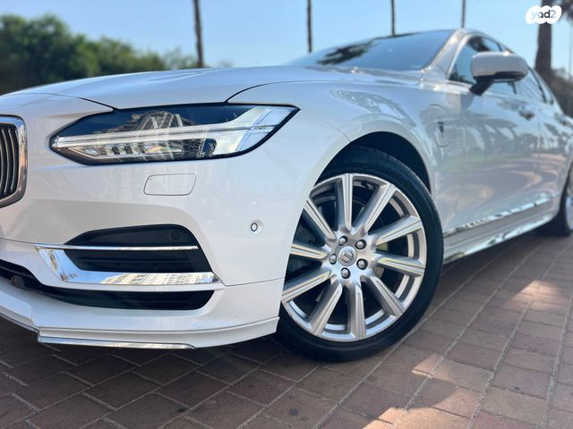 וולוו S90