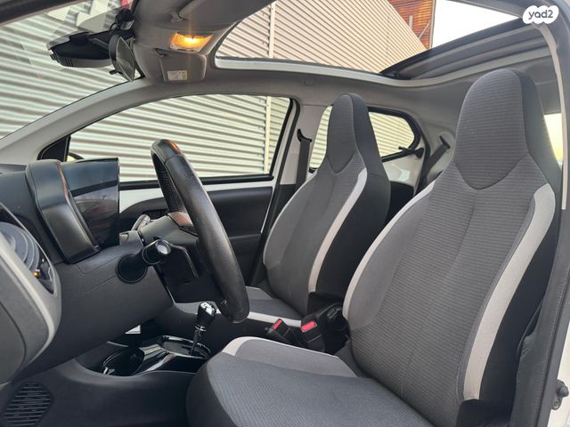 טויוטה אייגו