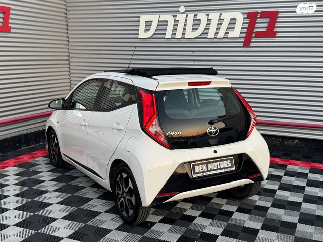 טויוטה אייגו