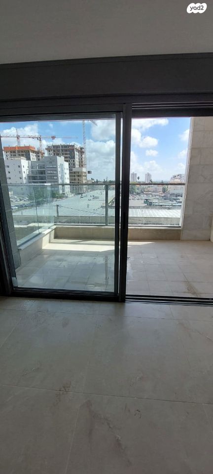 דירה, רמב"ם 20, מרכז העיר, חדרה