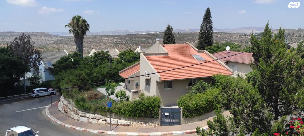 הנבל 23