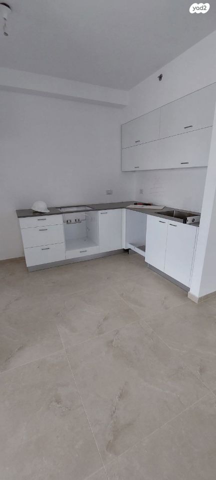 דירה, רמב"ם 20, מרכז העיר, חדרה