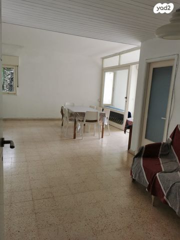 דירה, שדרות אבא חושי 3, אחוזה, חיפה