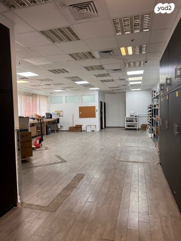 מחסנים, משה לוי 16, מב"ת מערב, אזור תעשייה חדש, ראשון לציון