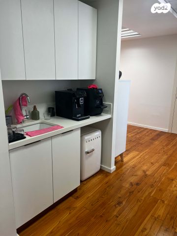 משרדים, אחד העם 9, לב תל אביב, לב העיר צפון, תל אביב יפו