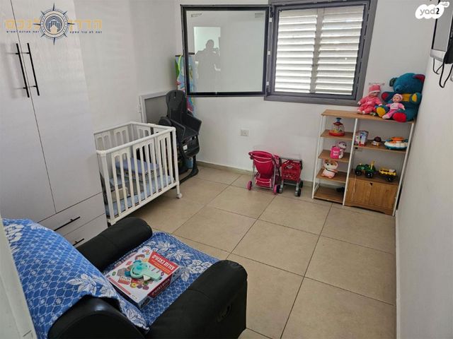 אברהם שפירא 