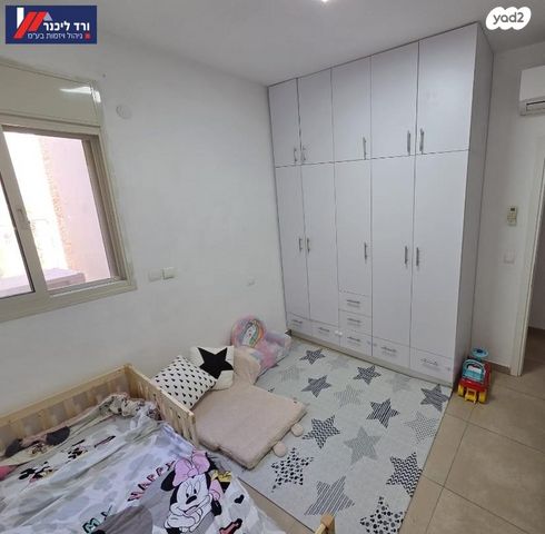 גבעת אלונים