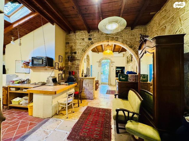 בית פרטי/ קוטג', ראש פינה