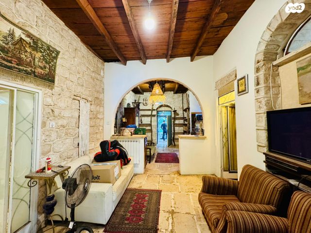 בית פרטי/ קוטג', ראש פינה